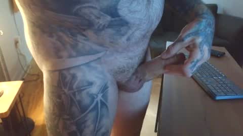 bernhard666 online show from October 5, 4:00 pm