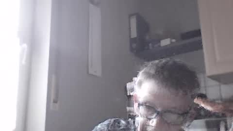 bernie6004 online show from July 10, 7:05 pm