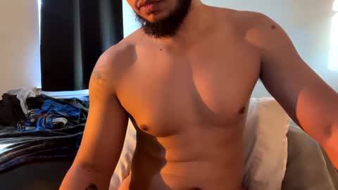 Snapshot of berriess_ chatting on December 2, 1:11 pm berriess_ online show from December 2, 1:11 pm