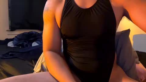 Snapshot of berriess_ chatting on December 28, 3:04 am berriess_ online show from December 28, 3:04 am