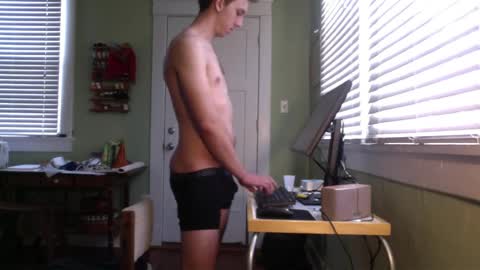 best_triam online show from February 10, 7:28 pm