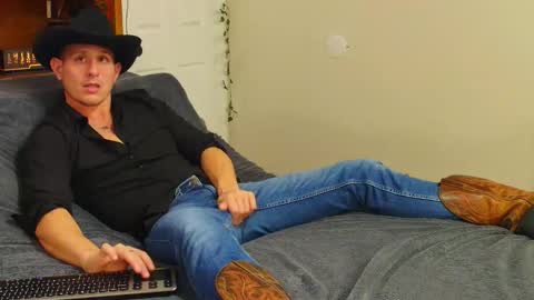 twitter zack1fisher online show from January 10, 1:22 am