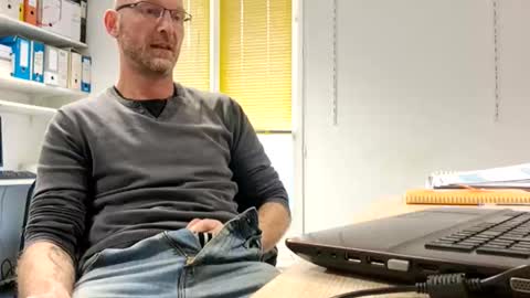 My name is David and if you like public exhibitions you wont be disappointed with me LoL - My favorite vibes is 44  online show from March 26, 5:39 pm