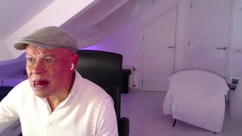 Bickel online show from November 26, 2:03 am