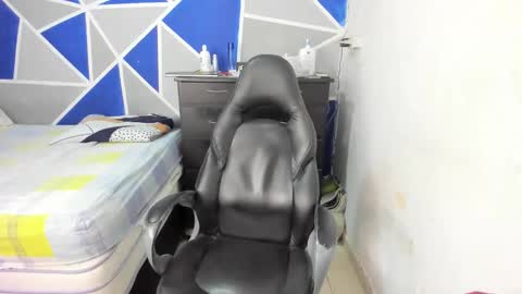 big_black11 online show from January 5, 5:27 pm