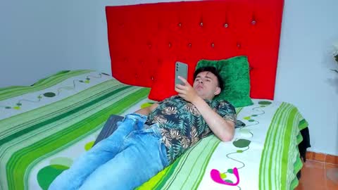 john and cris online show from February 7, 11:34 pm