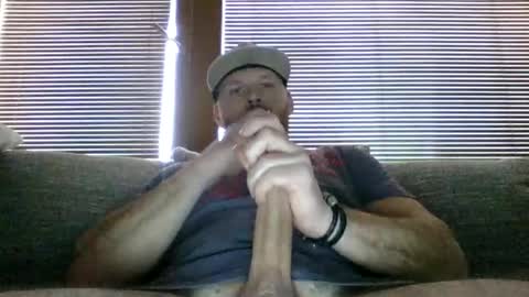 Snapshot of bigapolllo chatting on December 17, 11:28 am Bigapolllo online show from December 17, 11:28 am