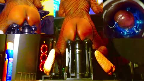 Snapshot of bigblackbitchboy chatting on October 24, 7:04 pm your filthy fuck pig online show from October 24, 7:04 pm