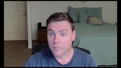 bigblueeyes789 online show from March 20, 2:37 am