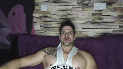 Bigboyband online show from February 1, 6:29 pm