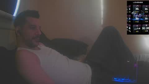 Jon - Im Straight online show from May 26, 10:33 am