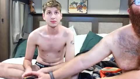 bigdicktwink117 online show from March 22, 2:16 am