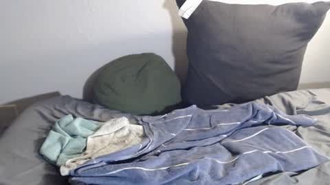 Snapshot of bigfeet420 chatting on February 27, 7:01 am Bigandthick online show from February 27, 7:01 am