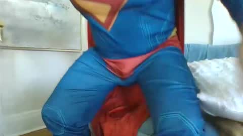 Snapshot of biggestballsonchatu chatting on October 28, 4:09 pm BiggestBallsOnChatr online show from October 28, 4:09 pm