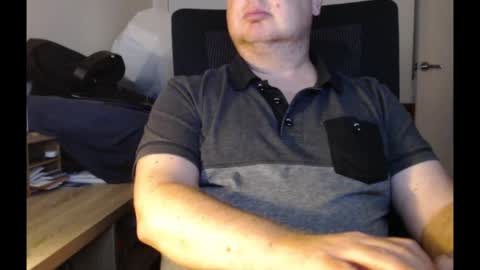 Snapshot of bighorn1981 chatting on January 6, 8:03 am bighorn1981 online show from January 6, 8:03 am