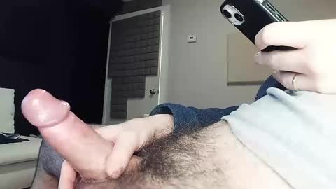 Snapshot of bighugecum543 chatting on January 26, 3:06 am bighugecum543 online show from January 26, 3:06 am