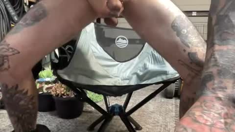 bigloadzisback023 online show from May 30, 6:13 am
