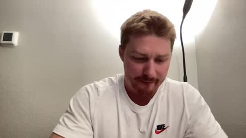 Snapshot of bigmcr1 chatting on December 13, 1:04 am Nick Barker online show from December 13, 1:04 am