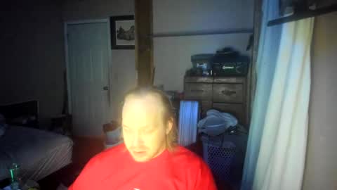 bigmike20129020 online show from January 2, 8:06 am