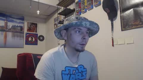 Snapshot of bigmike5702 chatting on October 21, 3:26 pm casper617 online show from October 21, 3:26 pm