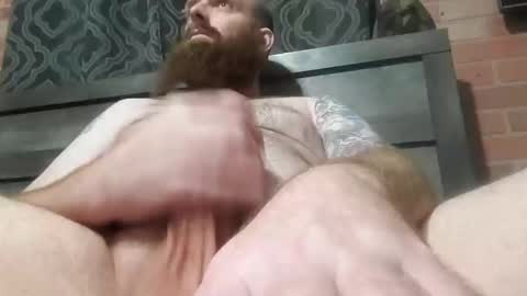 Snapshot of bigprick85 chatting on February 5, 6:13 am bigprick85 online show from February 5, 6:13 am