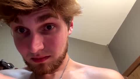 Snapshot of bigskinnyboyshh chatting on September 23, 1:16 am bigskinnyboyshh online show from September 23, 1:16 am