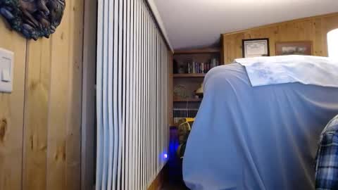 bigthicksatisfying2 online show from April 1, 1:07 am