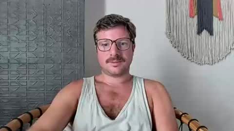 bigthickvic online show from May 9, 1:23 pm