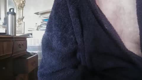 bigukphallus online show from April 2, 9:28 am