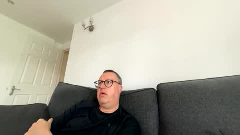 Just call me master online show from April 3, 3:31 pm