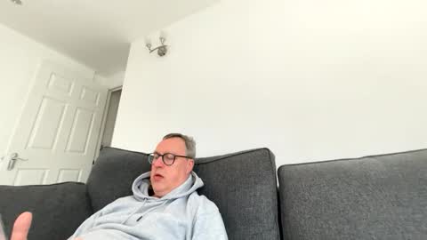 Just call me master online show from February 16, 11:08 am