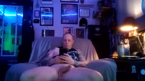 billygunn13 online show from January 13, 1:26 pm