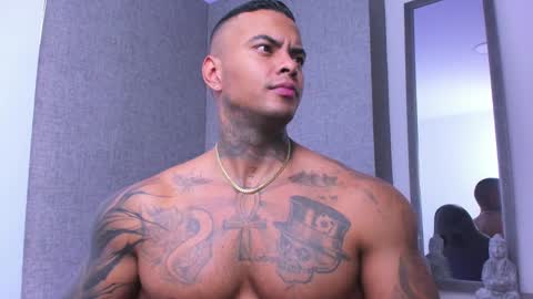 dariux john online show from January 18, 11:43 am