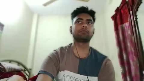 birbikrom104 online show from March 7, 3:32 pm