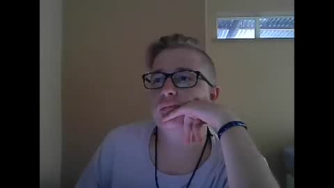 Bisexual boy online show from January 14, 7:48 am