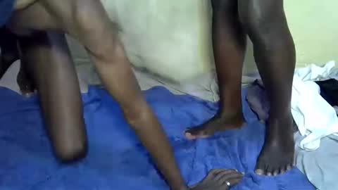 bitch zonecouples online show from December 19, 8:50 pm