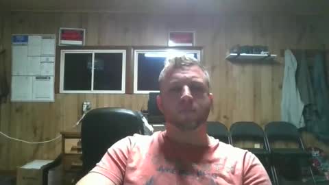 bjhancock_28 online show from November 13, 10:57 pm