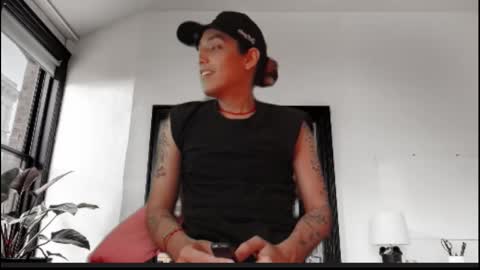 black_destrike online show from December 3, 6:06 pm