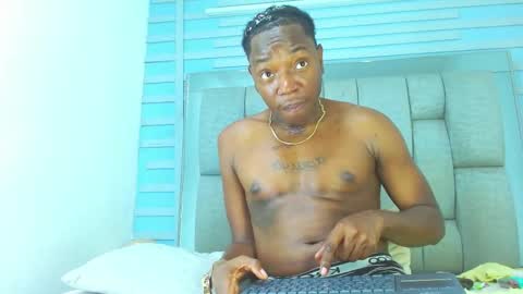 Fireeee  online show from November 13, 12:15 am