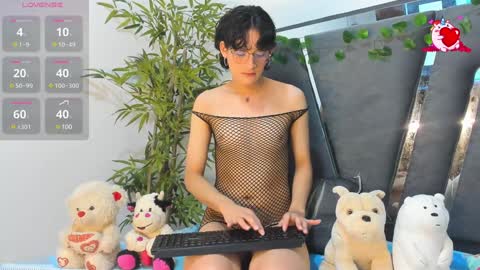 B L A C K  R O S E  online show from February 2, 11:51 am