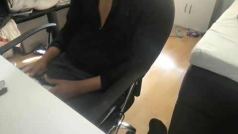 blackdiscreet online show from December 10, 9:44 am