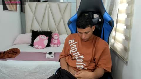 Marlon online show from December 23, 6:16 pm