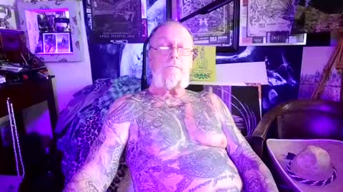 blindsurfer780299 online show from July 22, 8:39 am