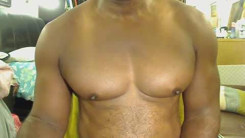 Snapshot of blkbiguncut10462 chatting on October 5, 8:18 am blkbiguncut10462 online show from October 5, 8:18 am