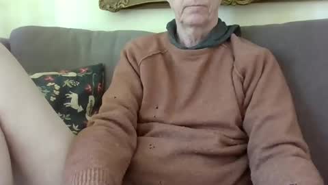 Snapshot of blomkuk chatting on February 18, 11:00 am blomkuk online show from February 18, 11:00 am