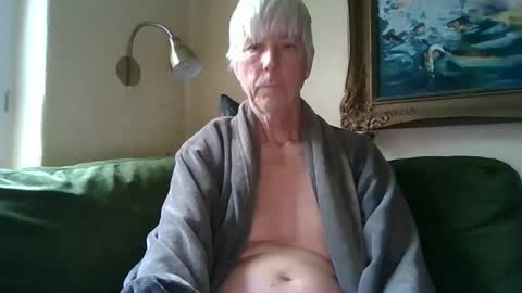 Snapshot of blomkuk chatting on October 21, 12:19 pm blomkuk online show from October 21, 12:19 pm