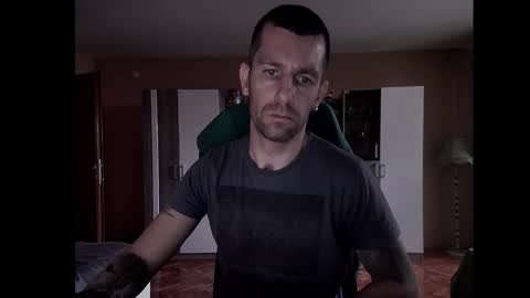 Snapshot of blue_eyed_wolf chatting on January 3, 2:08 pm Runaway online show from January 3, 2:08 pm