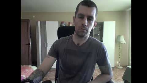 Snapshot of blue_eyed_wolf chatting on January 9, 12:30 pm Runaway online show from January 9, 12:30 pm