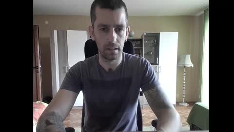 Snapshot of blue_eyed_wolf chatting on January 10, 12:15 pm Runaway online show from January 10, 12:15 pm