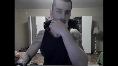 Snapshot of blue_eyed_wolf chatting on February 1, 8:05 pm Runaway online show from February 1, 8:05 pm